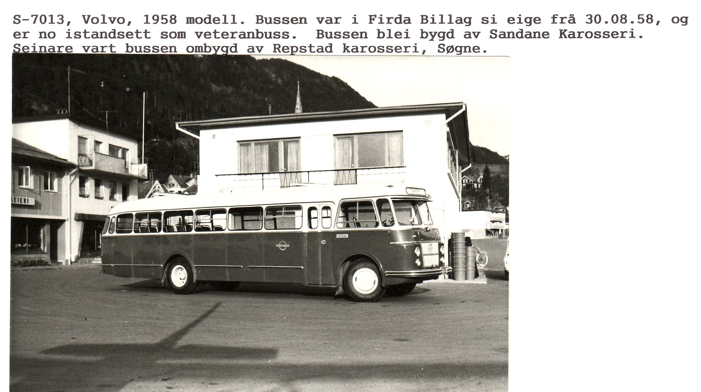 S 7013 - Volvo 1958 mod med Sandane karosseri